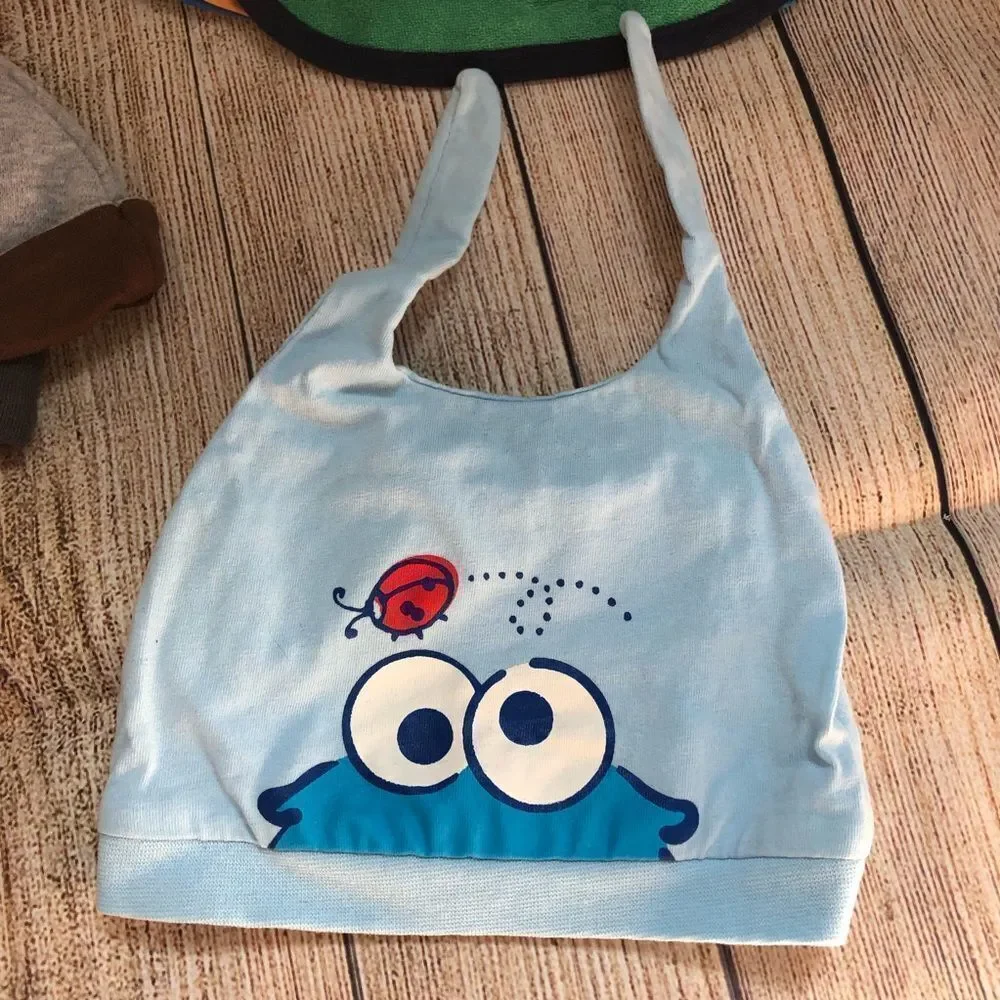 Baby Bundle of 8 includes: 2-Hats and 7 Bibs